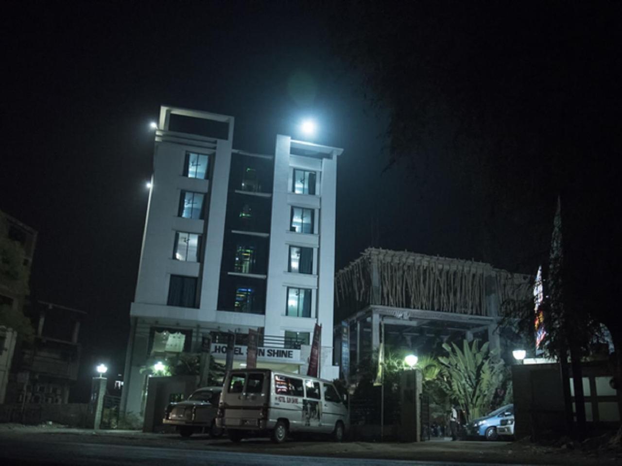 Hotel Sunshine Baharampur Buitenkant foto