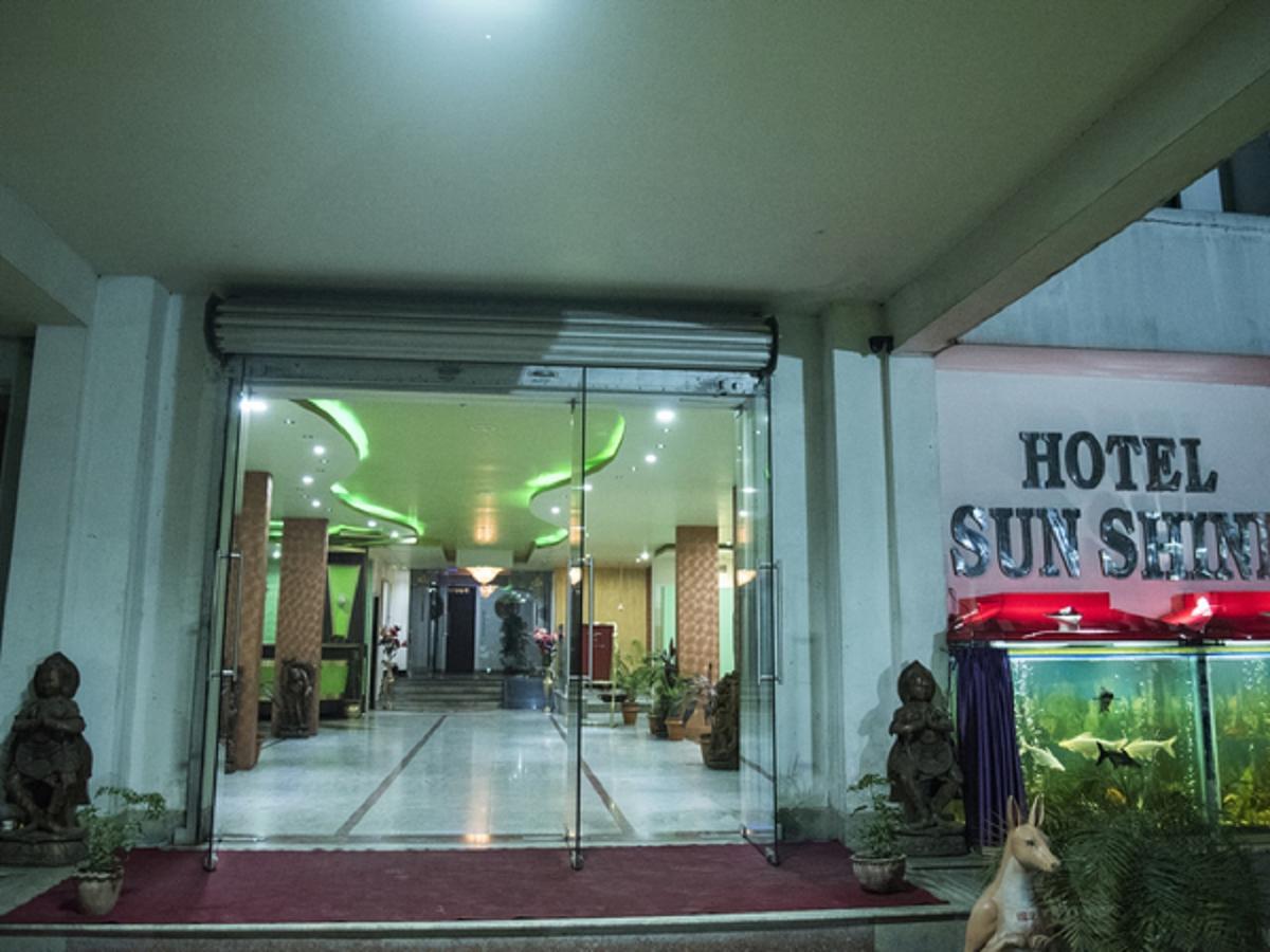 Hotel Sunshine Baharampur Buitenkant foto