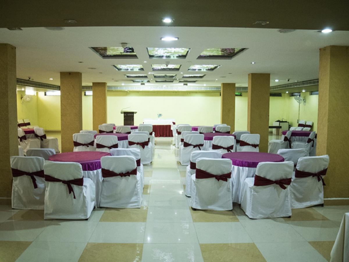 Hotel Sunshine Baharampur Buitenkant foto